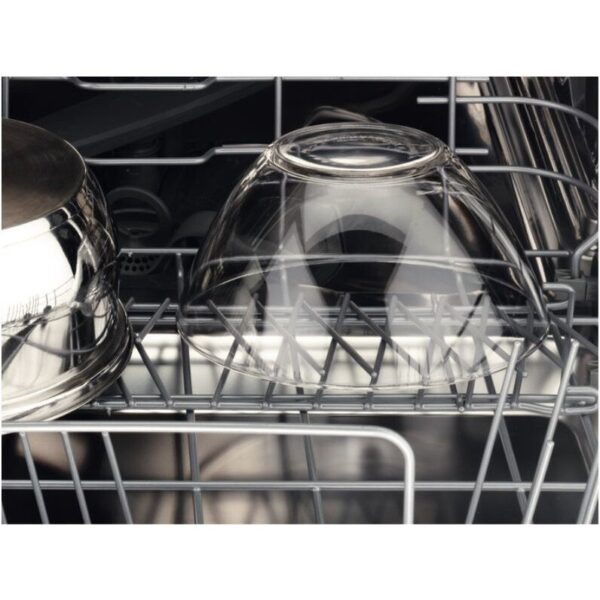 AEG Integrated Dishwasher, 60cm White - FSE83837P - Naamaste London Homewares - 12