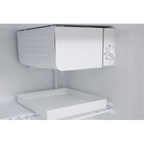 white-m-f-3.jpg white-m-f-3.jpg